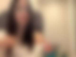 Live cam show with Carolina - Petite Young Adult on xxxlivecams.org