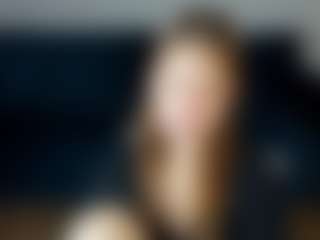 Live cam show with Olivia - Spanks on fuklive.com