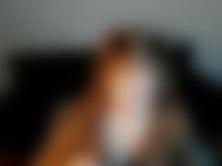 Live cam show with Olivia - Spanks on CSO-WL