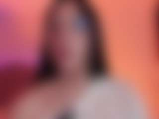 Live cam show with Sally a sexy butt - Solo on Fling VIP Chat