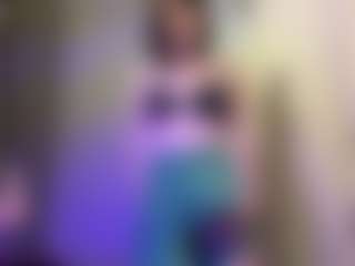 Live cam show with Christine - Green Eyes on AdultVida.com