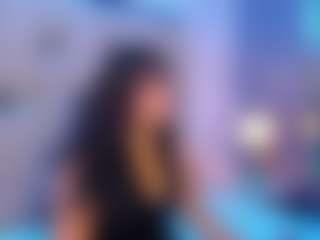 AnniaHart's Live Sex Cam Show