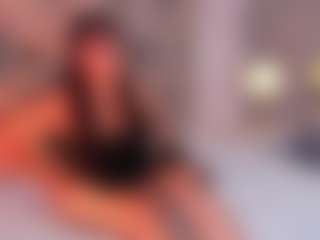 AnniaHart's Live Sex Cam Show
