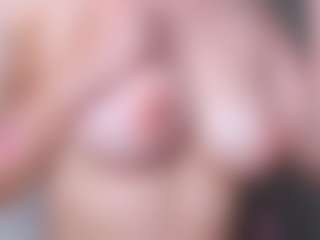 Elisabetta0o's Live Sex Cam Show