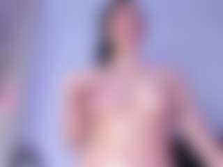 Live cam show with Elisabetta0o - Green Eyes on Camsoda