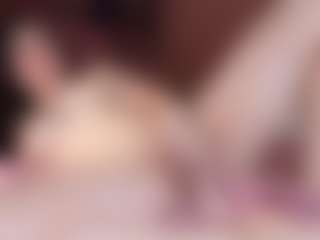 Live cam show with BunnyVicee - Gagging on TeamSkeetLive
