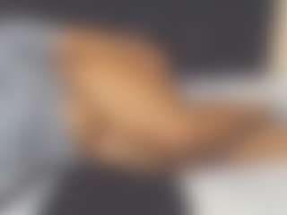 Curvyamara-250's Live Sex Cam Show