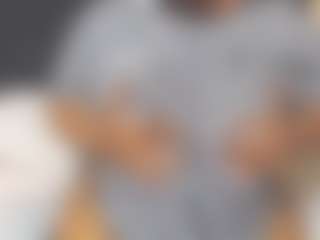 Curvyamara-250's Live Sex Cam Show