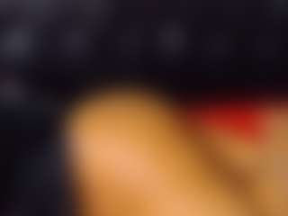 Curvyamara-250's Live Sex Cam Show