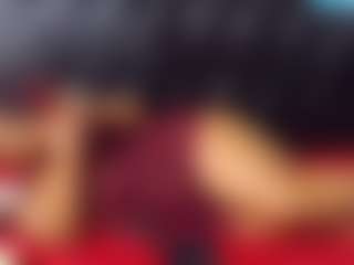 Live cam show with Curvyamara-250 - Ass Clapping on Camming Site