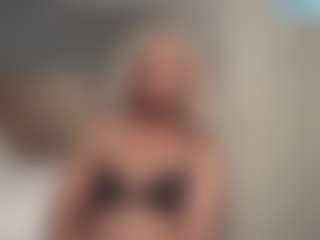 hotalice719's Live Sex Cam Show