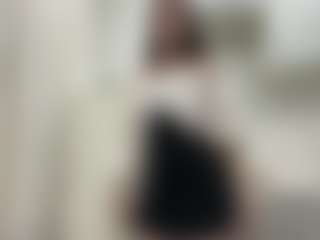 Live cam show with LeontinePedroso - Handjob on Stripli.com