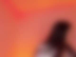 Megann Cuteとのライブチャットショー - CamsodaのNipple Piercings