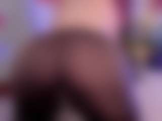 noa-valmont's Live Sex Cam Show