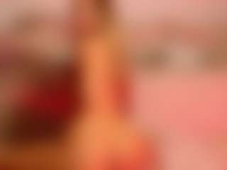 Live cam show with SinfulSienna - Striptease on SmokeAndPoke