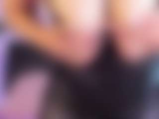 Live cam show with ARIANALEE19 - Genital Piercings on Camsoda