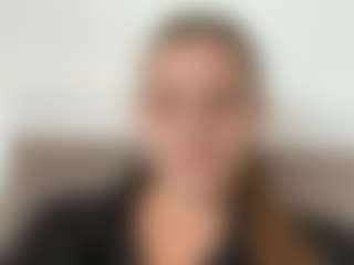 Avelia's Live Sex Cam Show