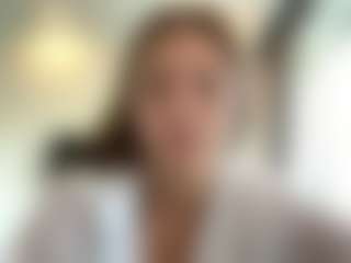 Show de cam en vivo con Avelia - MILF Teen (18+) en Camsoda