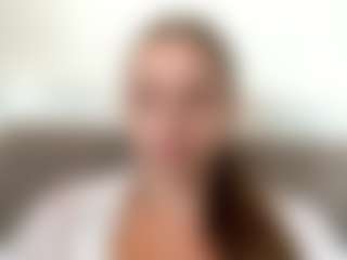 Live cam show with Avelia - Spy MILF on Camsoda