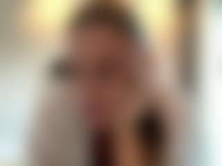 Live cam show with Avelia - Blowjob Mature on Camsoda