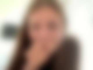 Live cam show with Avelia - Middle Aged on crypto-cams