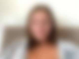 Live cam show with Avelia - Facial on xplaylive.com