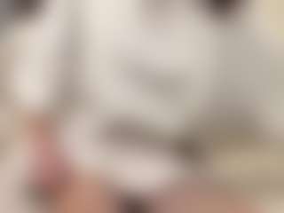 Live cam show with LoraKatona - Facial Piercings on SinfulBabes