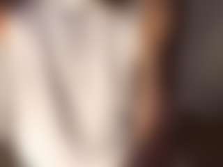 LoraKatona's Live Sex Cam Show