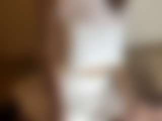 LoraKatona's Live Sex Cam Show