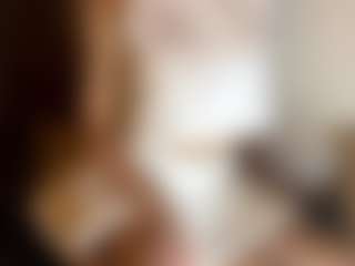 LoraKatona's Live Sex Cam Show