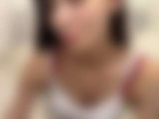 Live cam show with LoraKatona - Shaved Pussy on Camsoda