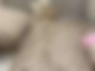 Live cam show with LoraKatona - Fingering on SinfulBabes