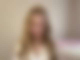 Live cam show with MelaniLancon - Double Penetration on AdultVida.com