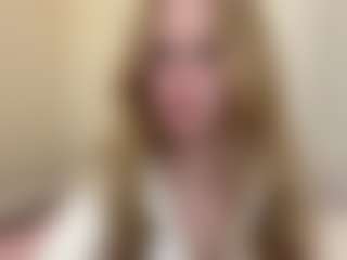 Live cam show with MelaniLancon - Blue Eyes on CamwithHer