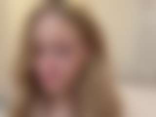 Live cam show with MelaniLancon - Skinny on Soda Cam