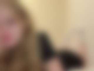 MelaniLancon's Live Sex Cam Show