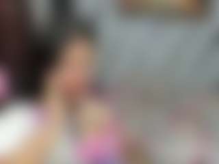 Cam Show en direct de quee-valeria