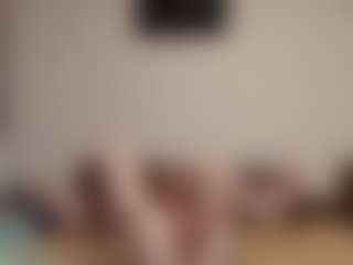 Live cam show with kyylierosse - Body Massage on PervPlay.com