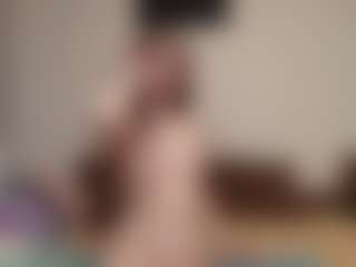 Show en direct avec kyylierosse - Skinny MILF sur Camsoda
