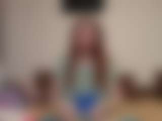 Live cam show with kyylierosse - Body Massage on hrnylive.com