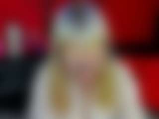 Live cam show with melissa-sann - Nipple Piercings on Strip Flash - Live Sex Shows