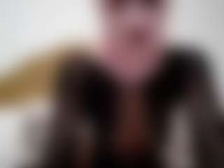 Live cam show with RedVelvet91 - Orgasm on TeamSkeetLive