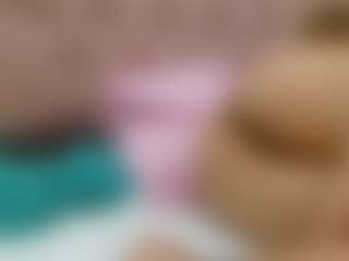 Live cam show with Saray-Rose - New MILF on Camsoda