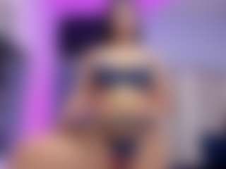 sofiaaroberts1's Live Sex Cam Show