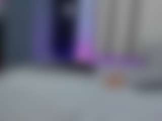 Live cam show with sofiaaroberts1 - Striptease on Uber Horny