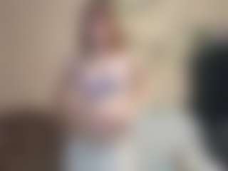 Live cam show with AlysonBetha - Smoking on liverealitysex.com