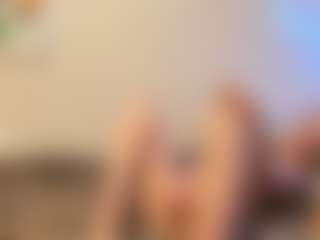 Live cam show with Lesly - Athletic Small Tits on infinitiblacc.com