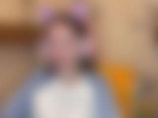 Live cam show with Monika - Average on WildCum