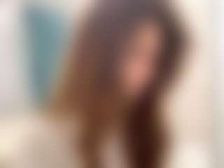 Live cam show with Isabella - Brown Hair on Camsoda
