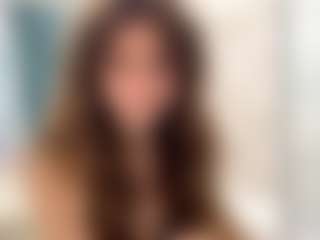 Live cam show with Isabella - Brown Hair on Camsoda